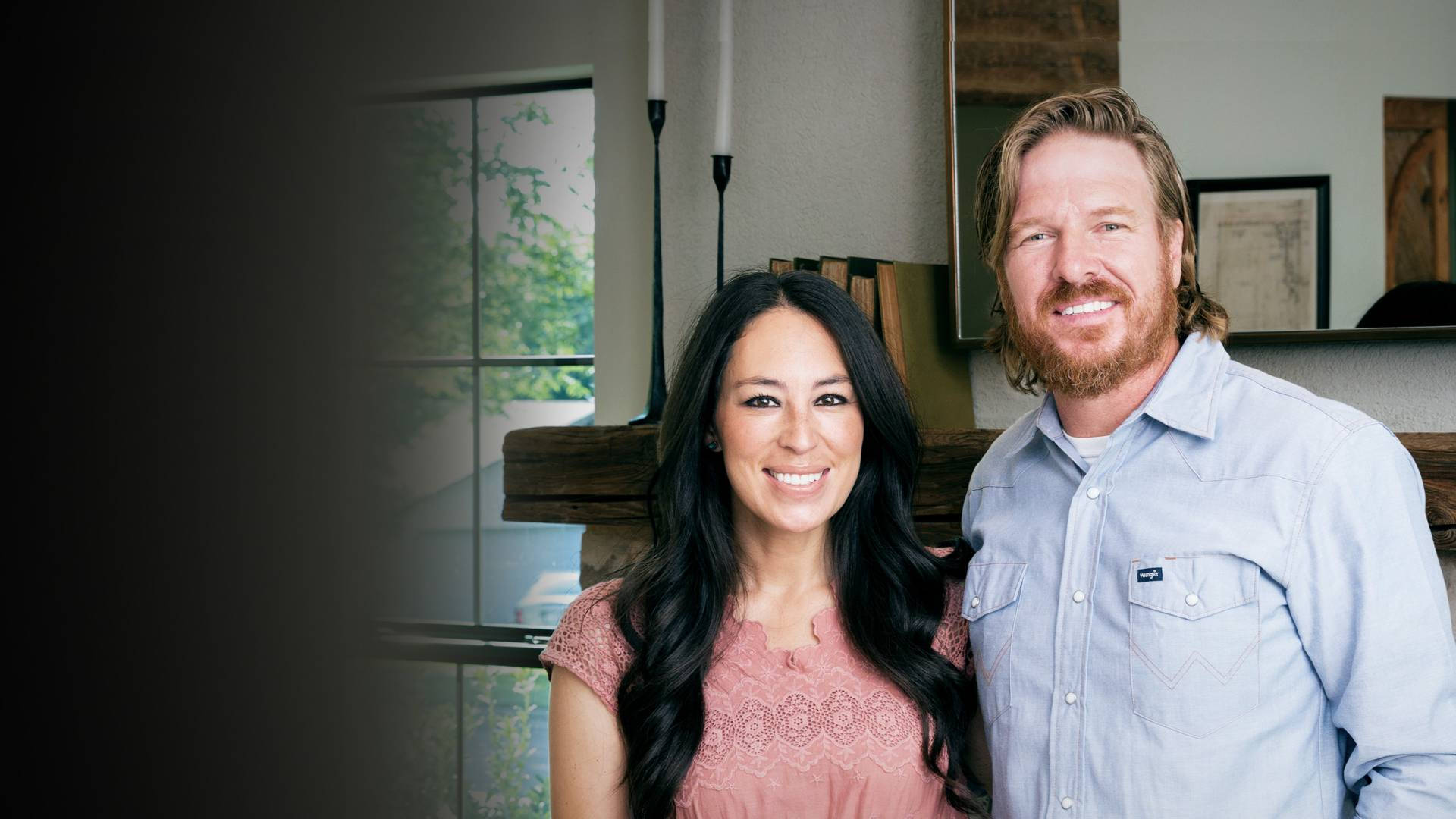 Lovers Joanna Gaines And Chip Background