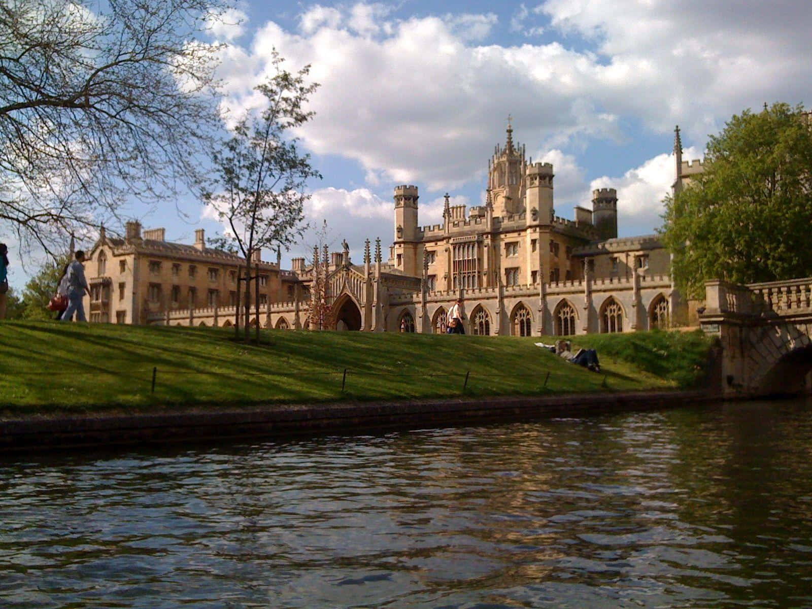 Low Angle Cambridge University River Background