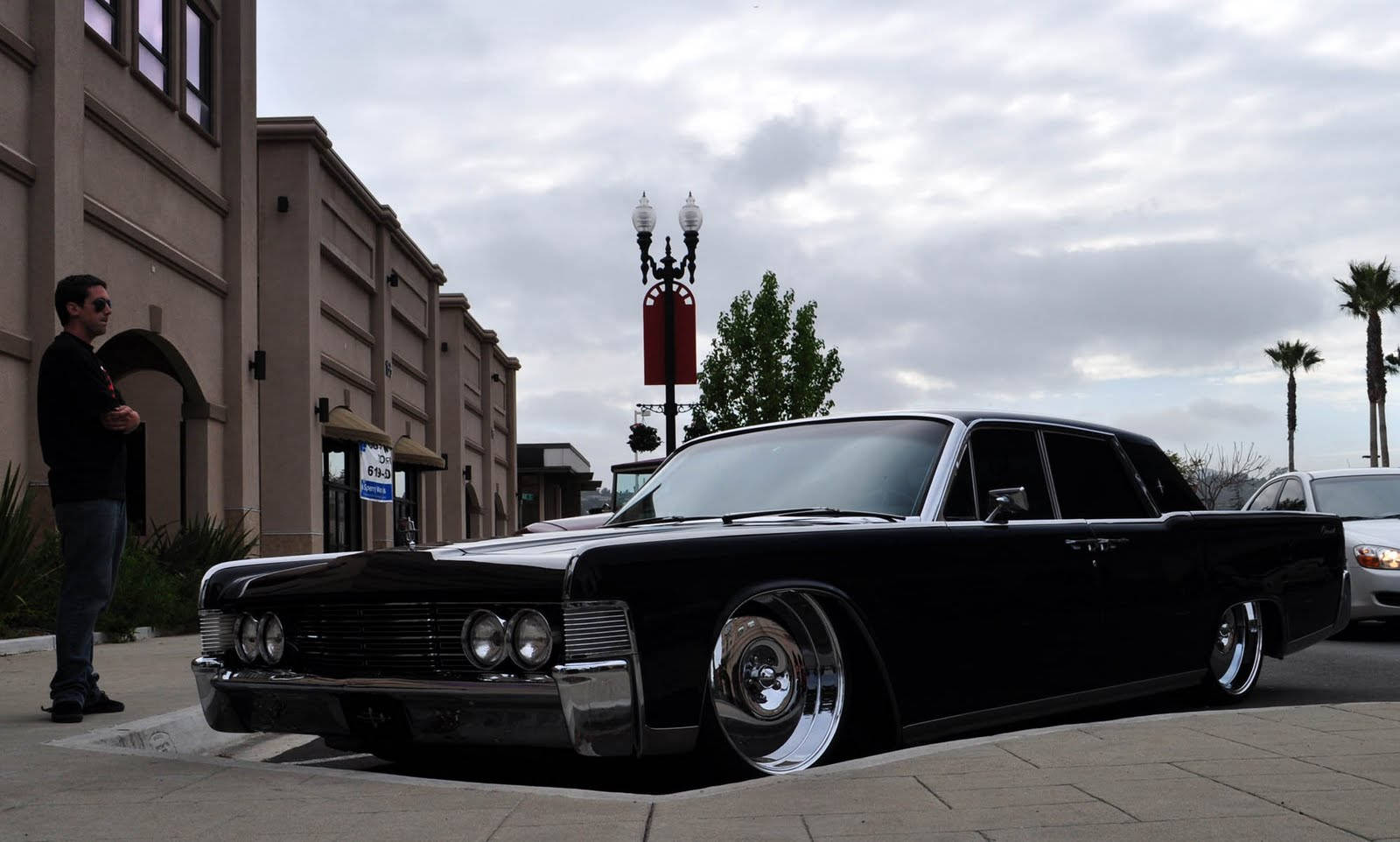 Lowrider Custom 1965 Lincoln Continental Background