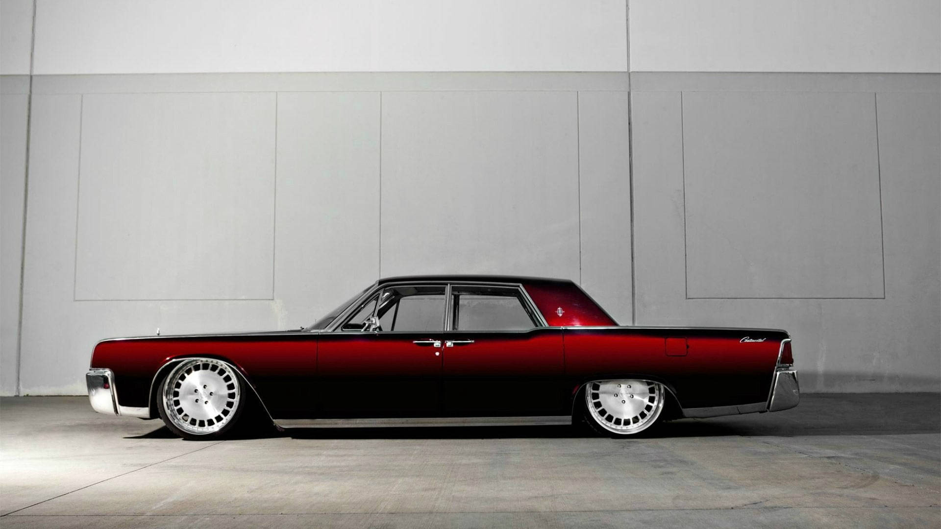 Lowrider Dark Red Continental