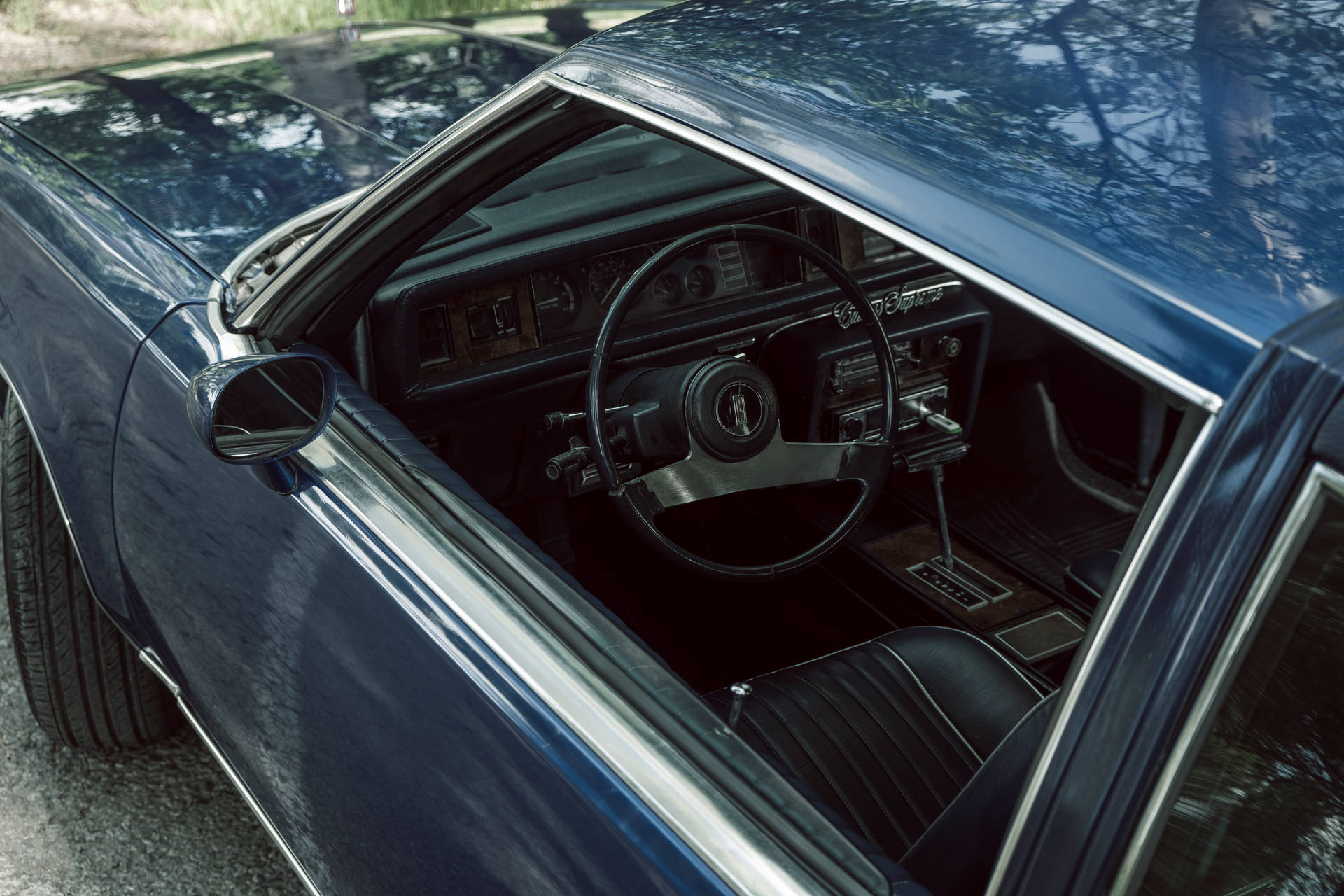 Lowrider Oldsmobile Interior
