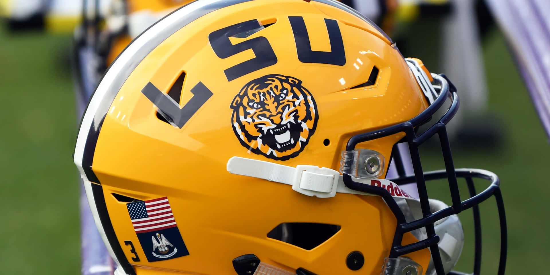 Lsu Football Yellow Helmet Background