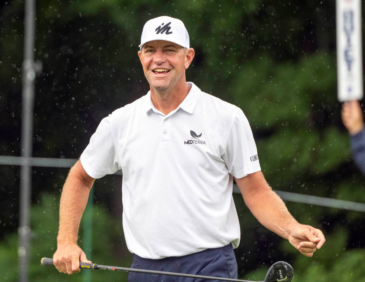 Lucas Glover With Happy Smile Background