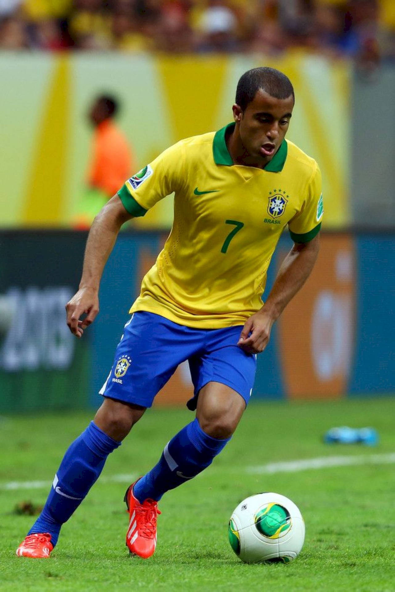 Lucas Moura Wearing Yellow Jersey Background