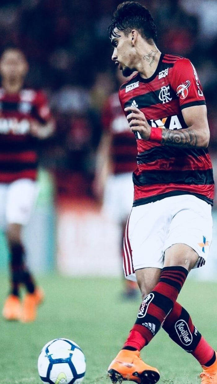 Lucas Paquetá During Match With Filter Background