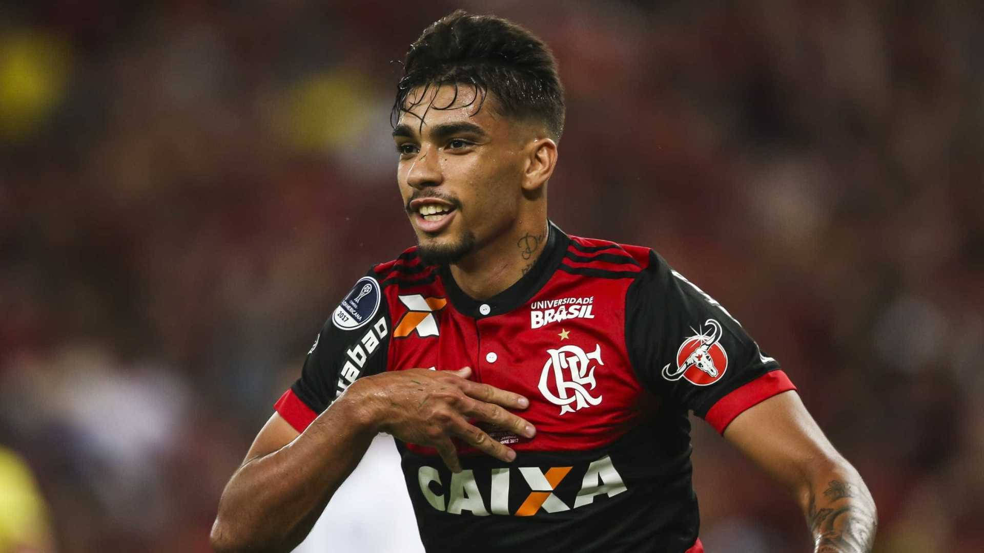 Lucas Paquetá Smiling During Match