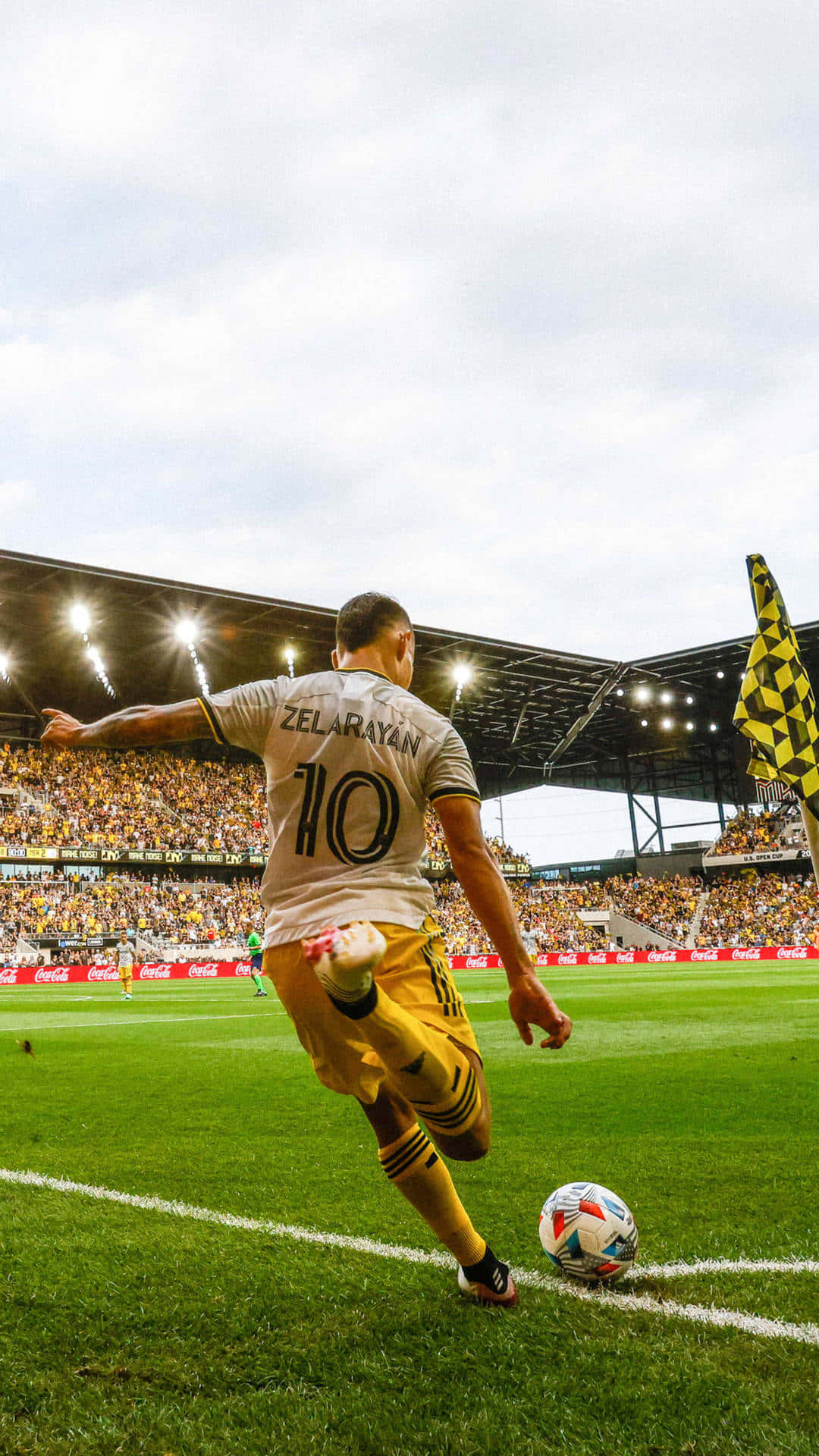 Lucas Zelarayan Corner Kick Background
