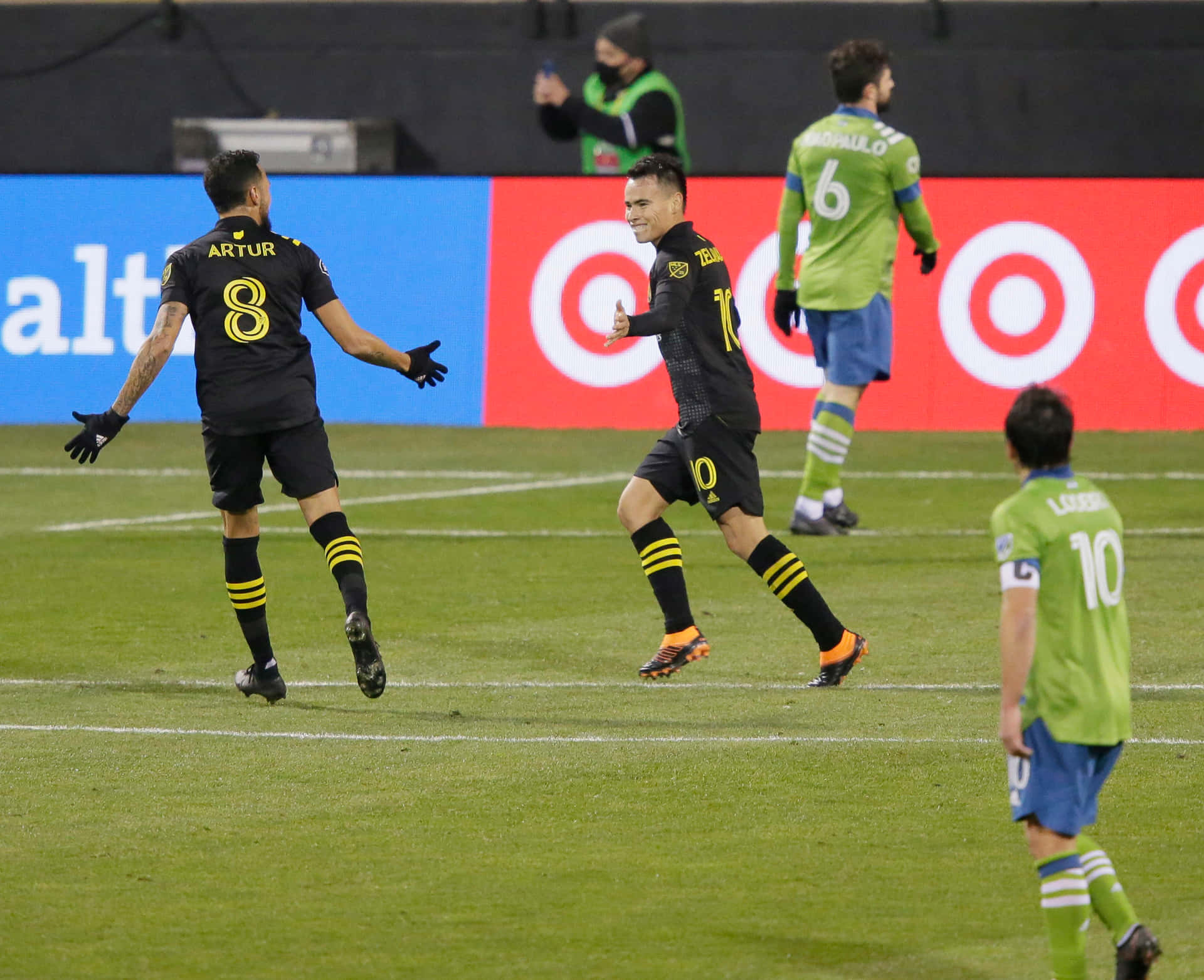 Lucas Zelarayan Match Against Seattle Sounders Background