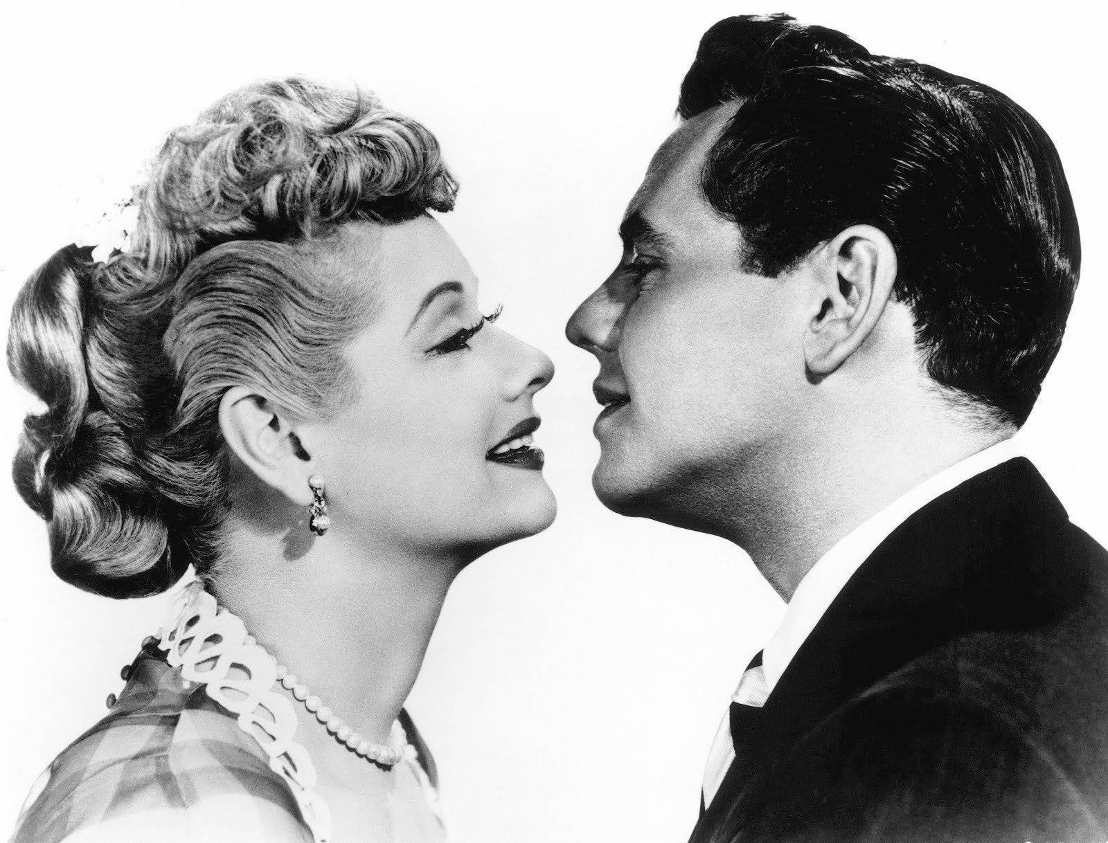 Lucille Ball And Desi Arnaz Face-to-face Background