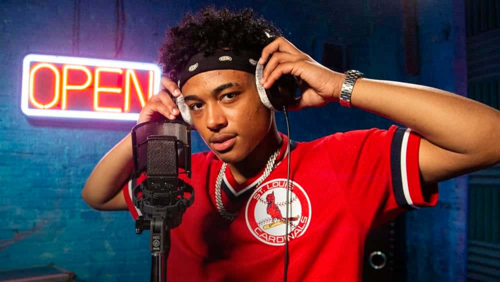 Luh Kel Showing Off His Signature Sound Background