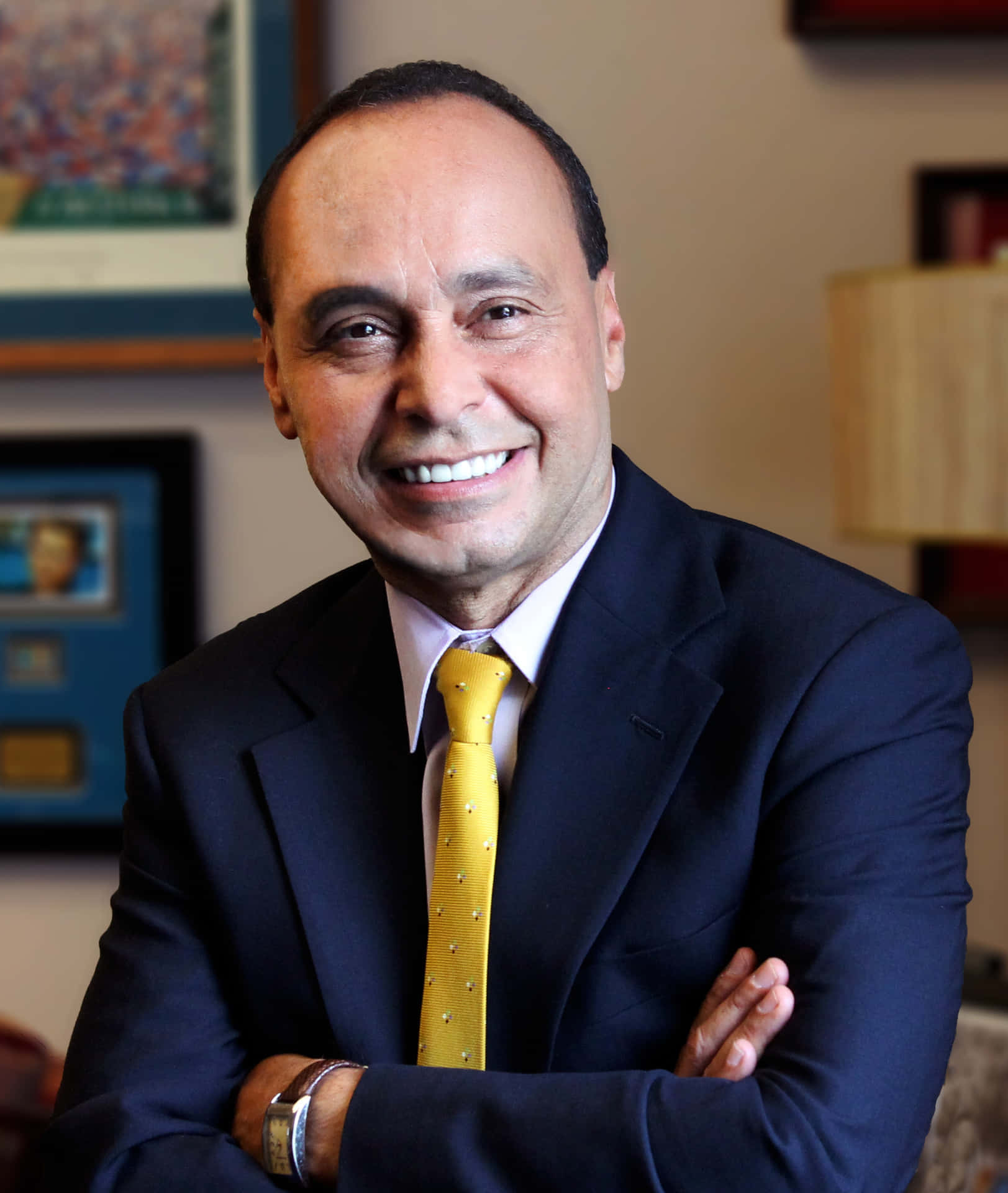 Luis Gutiérrez And His Wonderful Smile Background