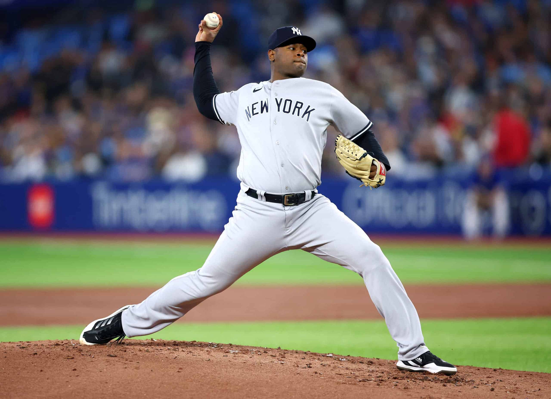 Luis Severino About To Pitch Background