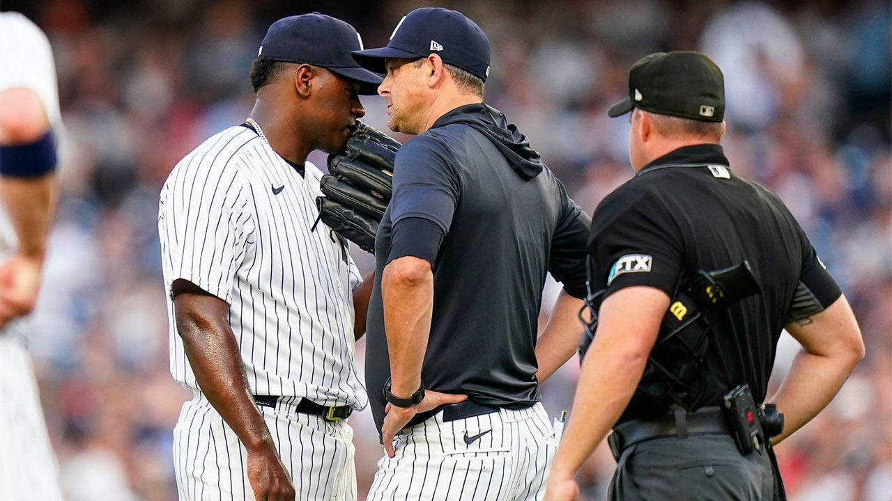 Luis Severino Conferring Background