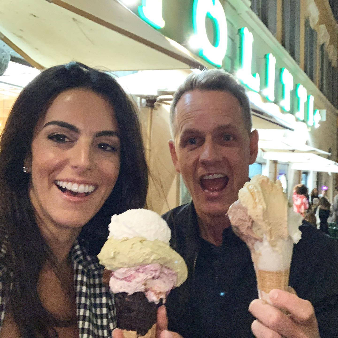 Luke Donald And Wife Eating Ice Cream Background