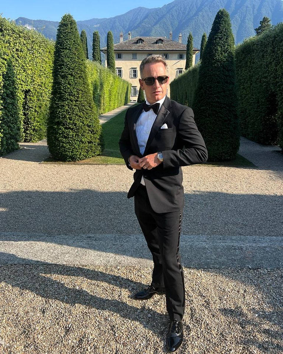 Luke Donald Wearing Tuxedo Background