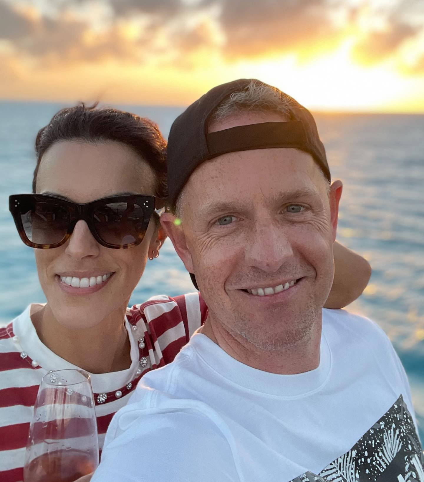 Luke Donald With Short-haired Wife Background