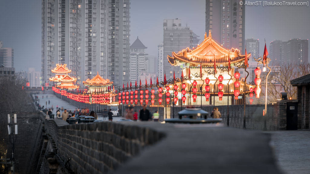 Luminous Lanterns In Xian China Background