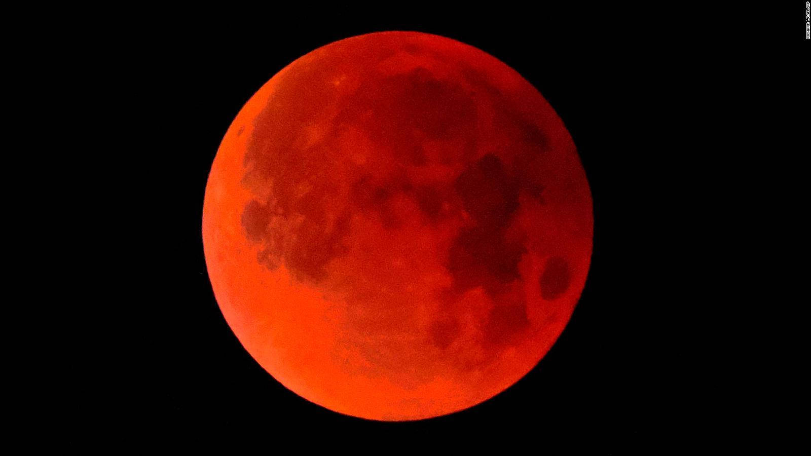 Lunar Eclipse Reddish Moon Background
