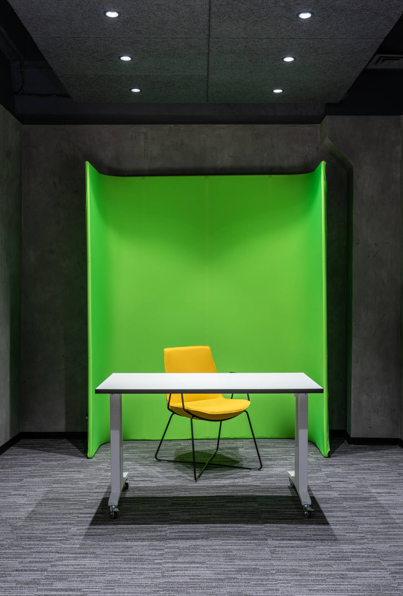 Lush Light Green Wallpaper Background