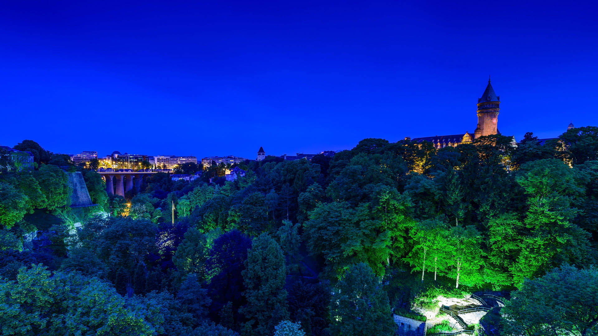 Luxembourg Green Trees Background