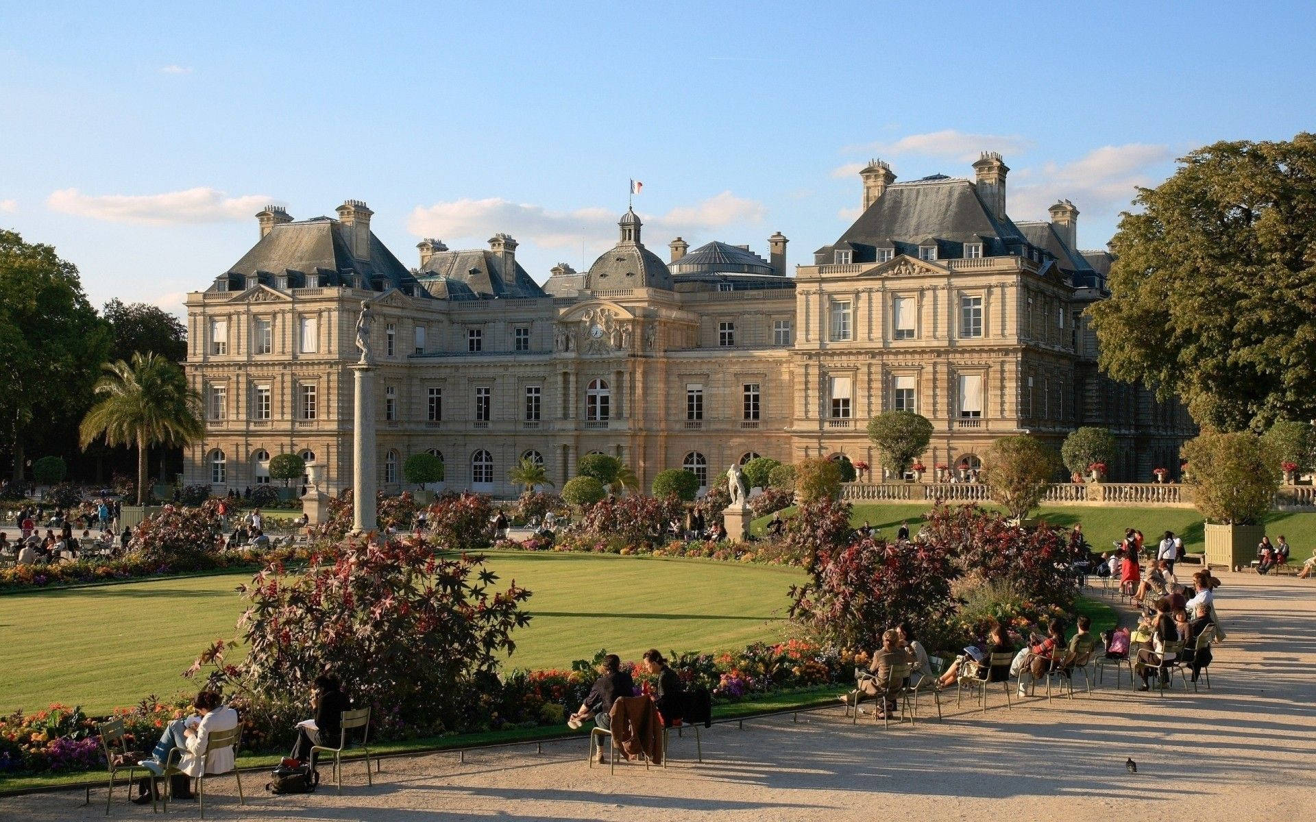 Luxembourg Palace At Noon Background