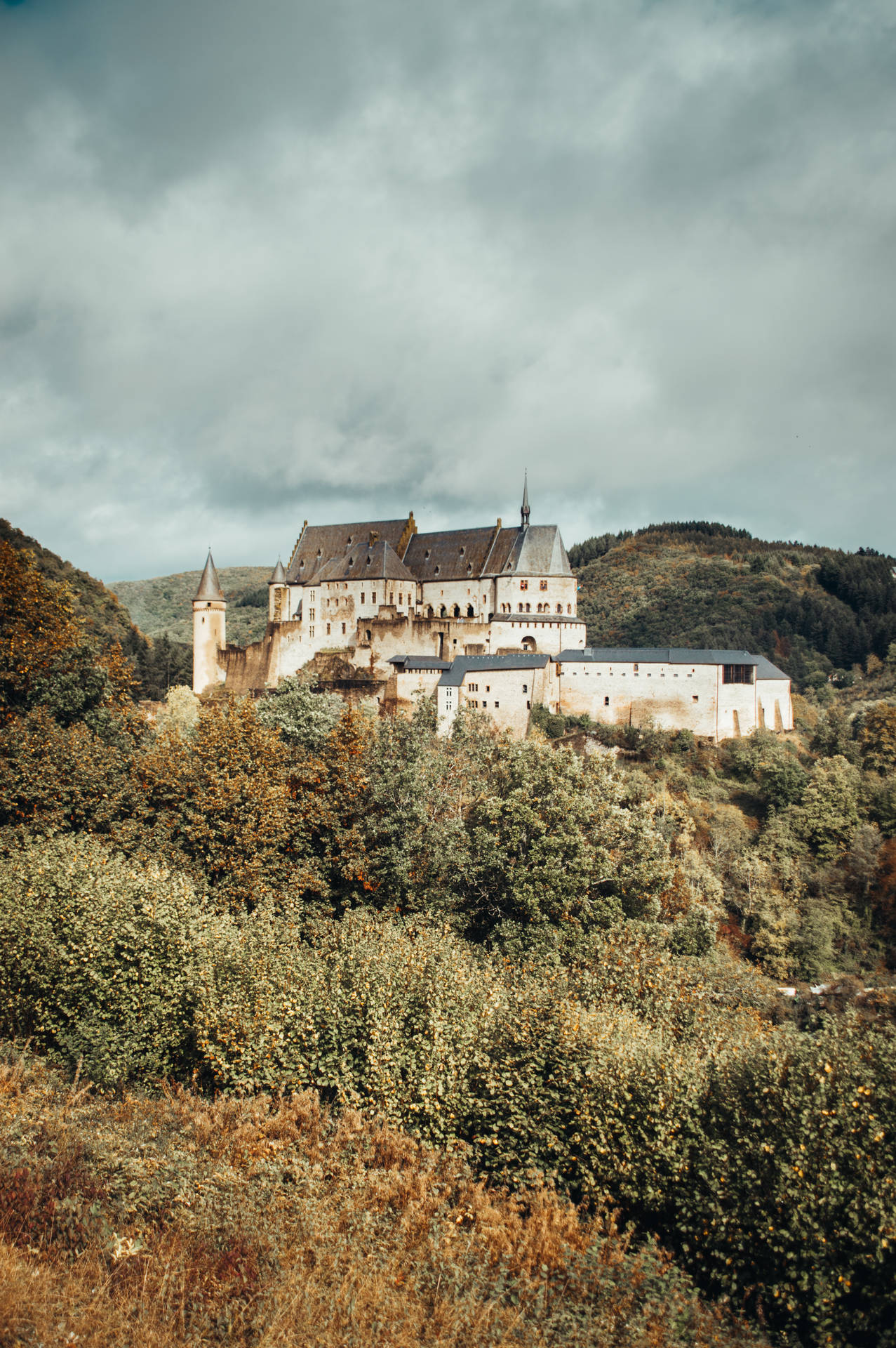 Luxembourg Vianden Castle Cloudy Skies Background