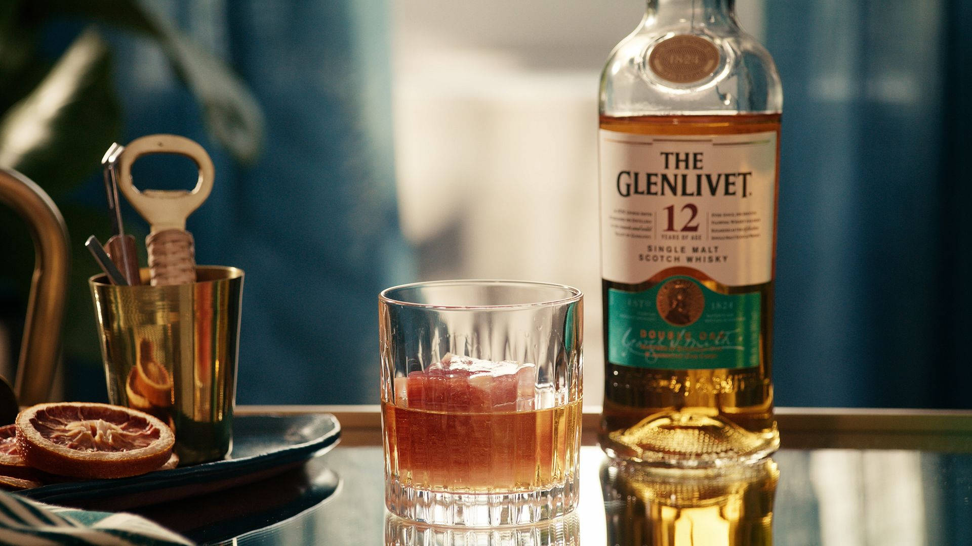 Luxurious Indulgence - The Glenlivet Whiskey Background