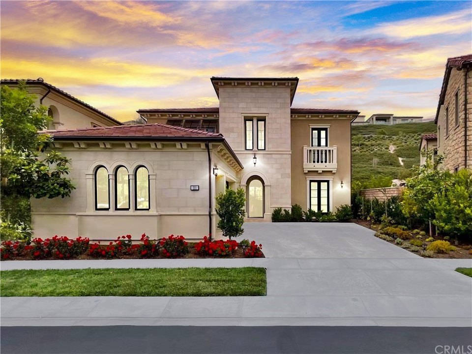 Luxury House In Irvine California