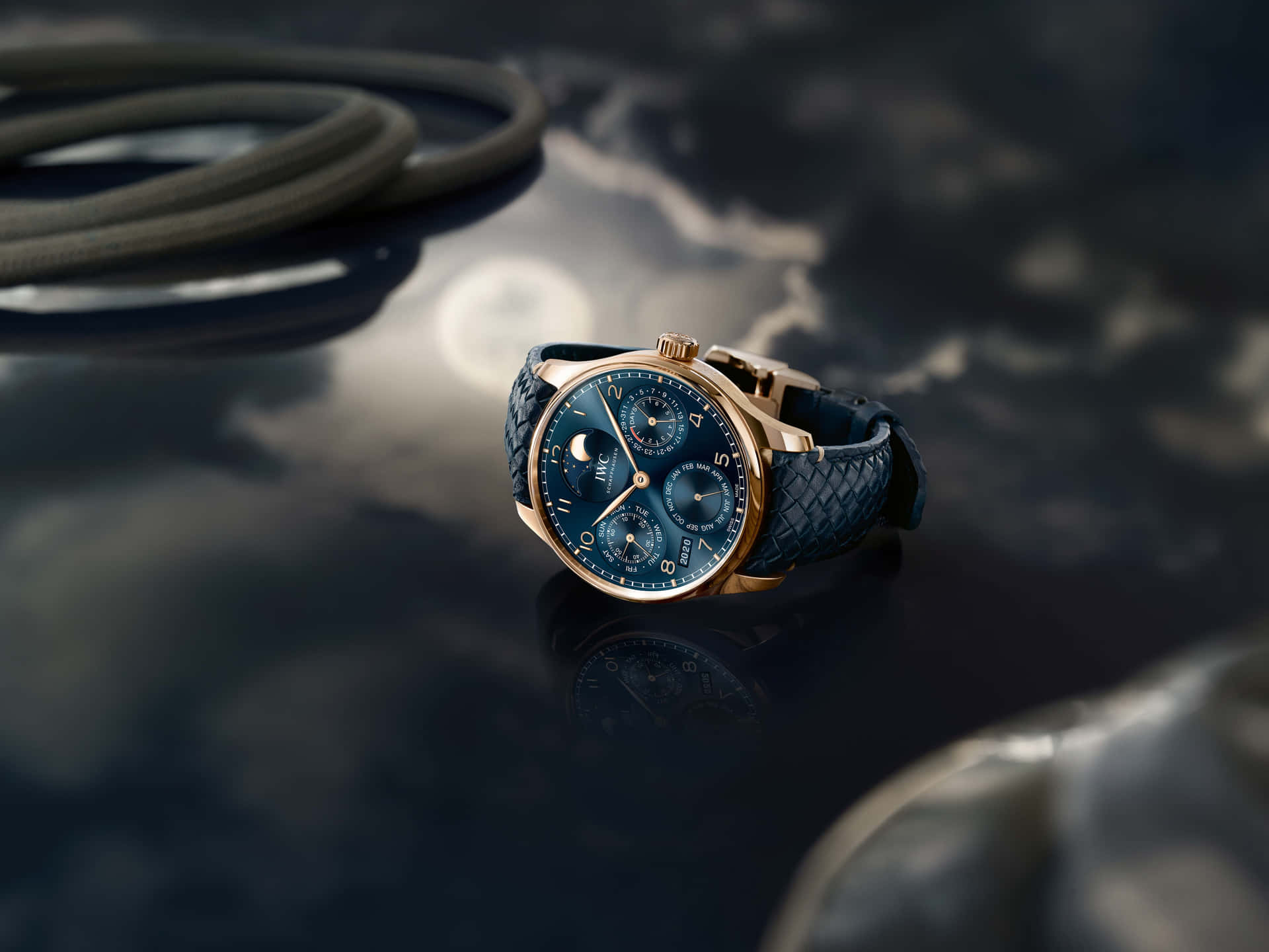 Luxury Watch Blue Dial Gold Case