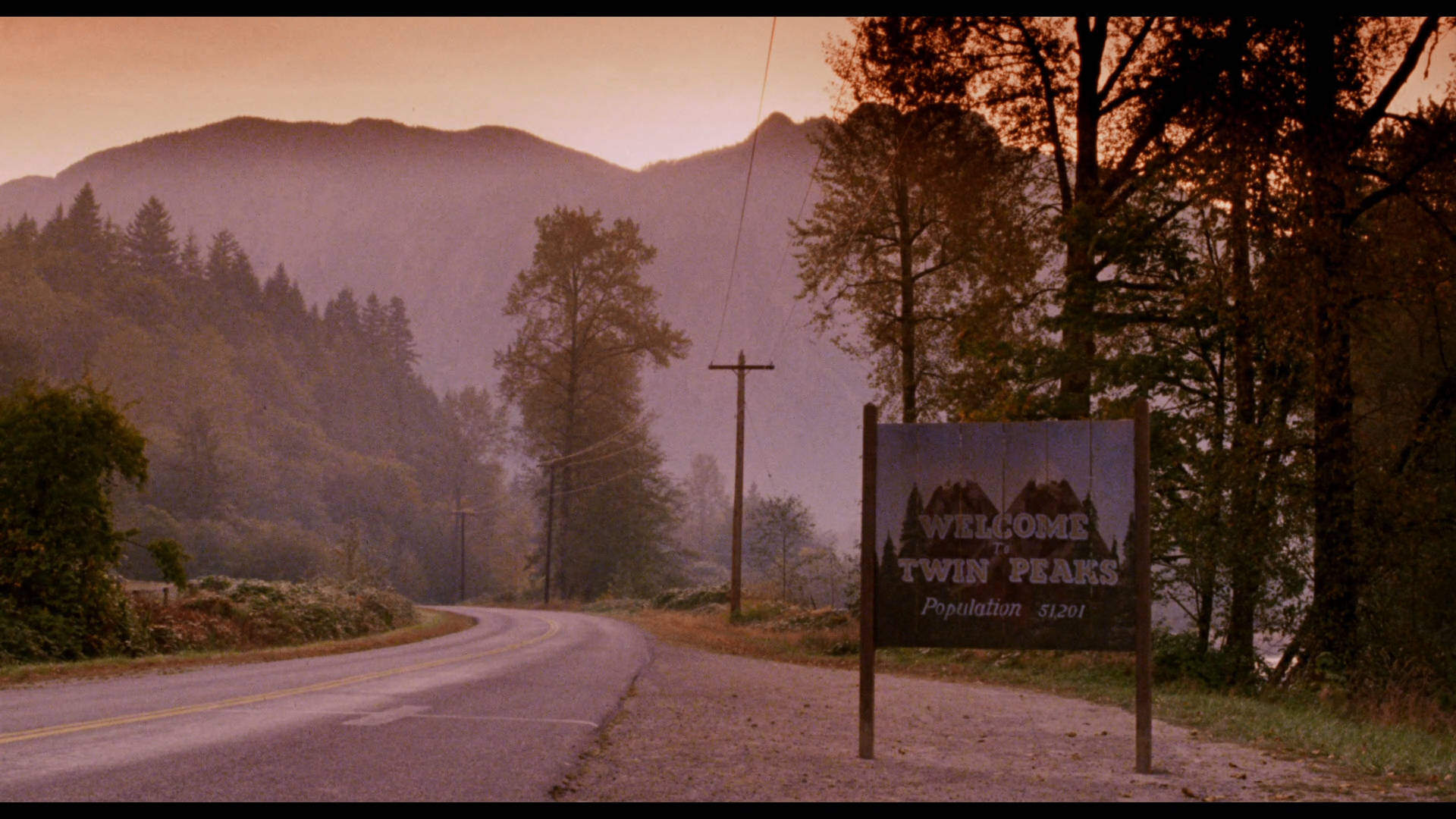 Lynch And Frost's Iconic View Of Twin Peaks Background