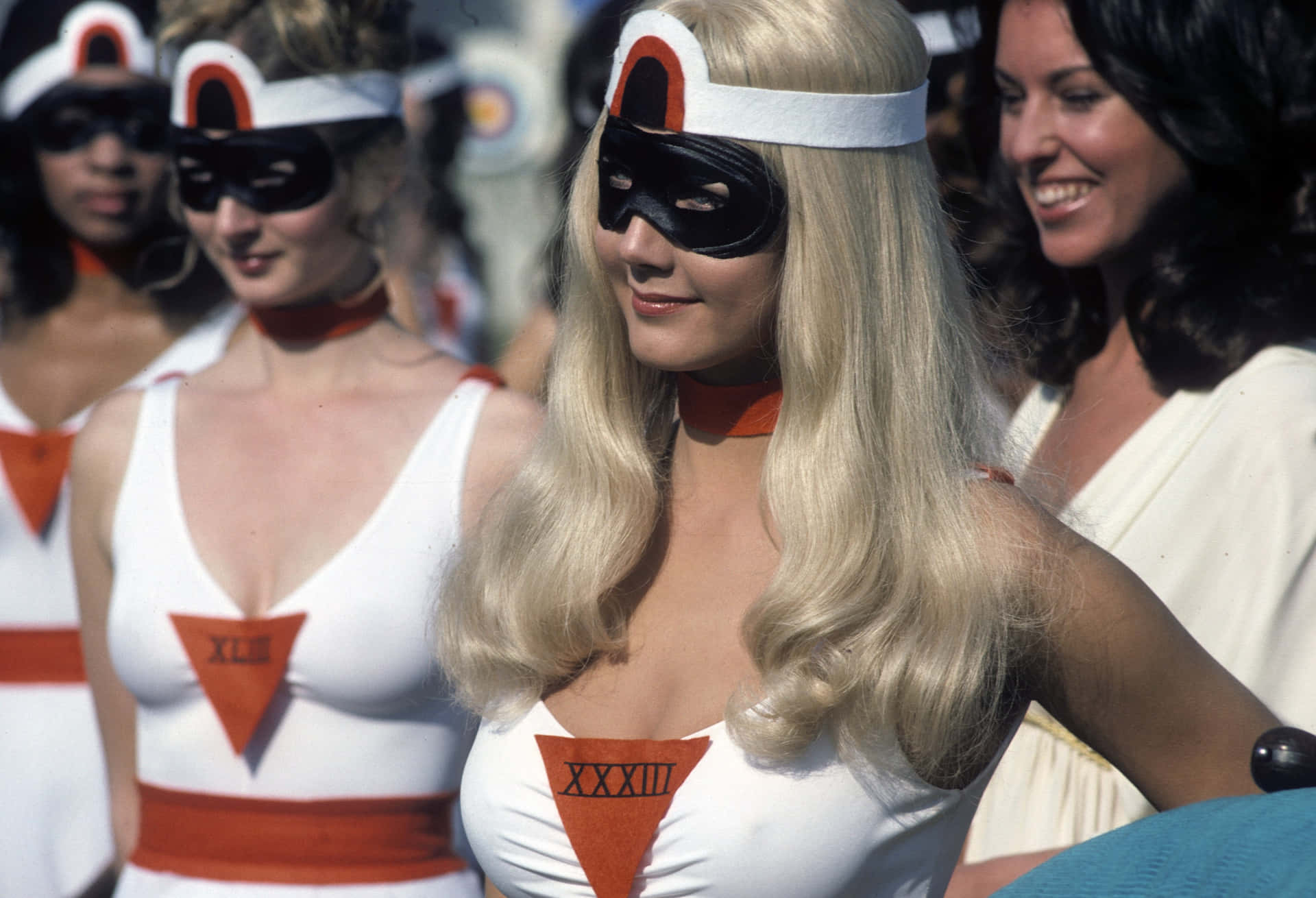 Lynda Carter Super Bowl Cheerleaders1973