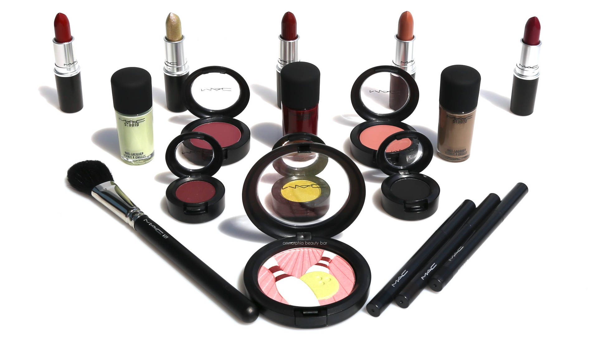 Mac Cosmetics Strike Collection Background