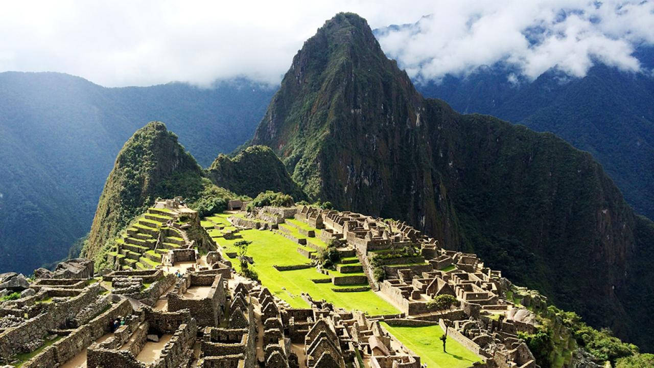 Machu Picchu - Machu Picchu Tour Background