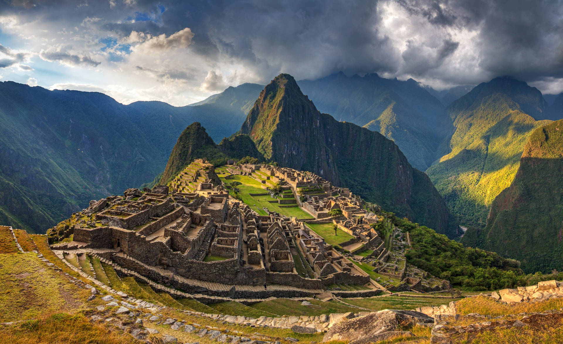 Machu Picchu, Peru Background