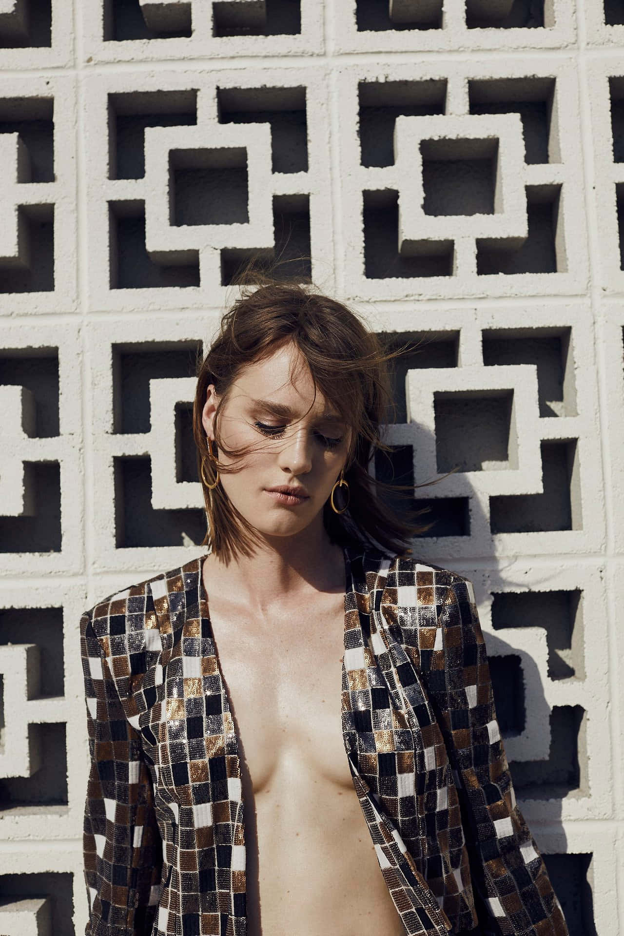 Mackenzie Davis Geometric Backdrop