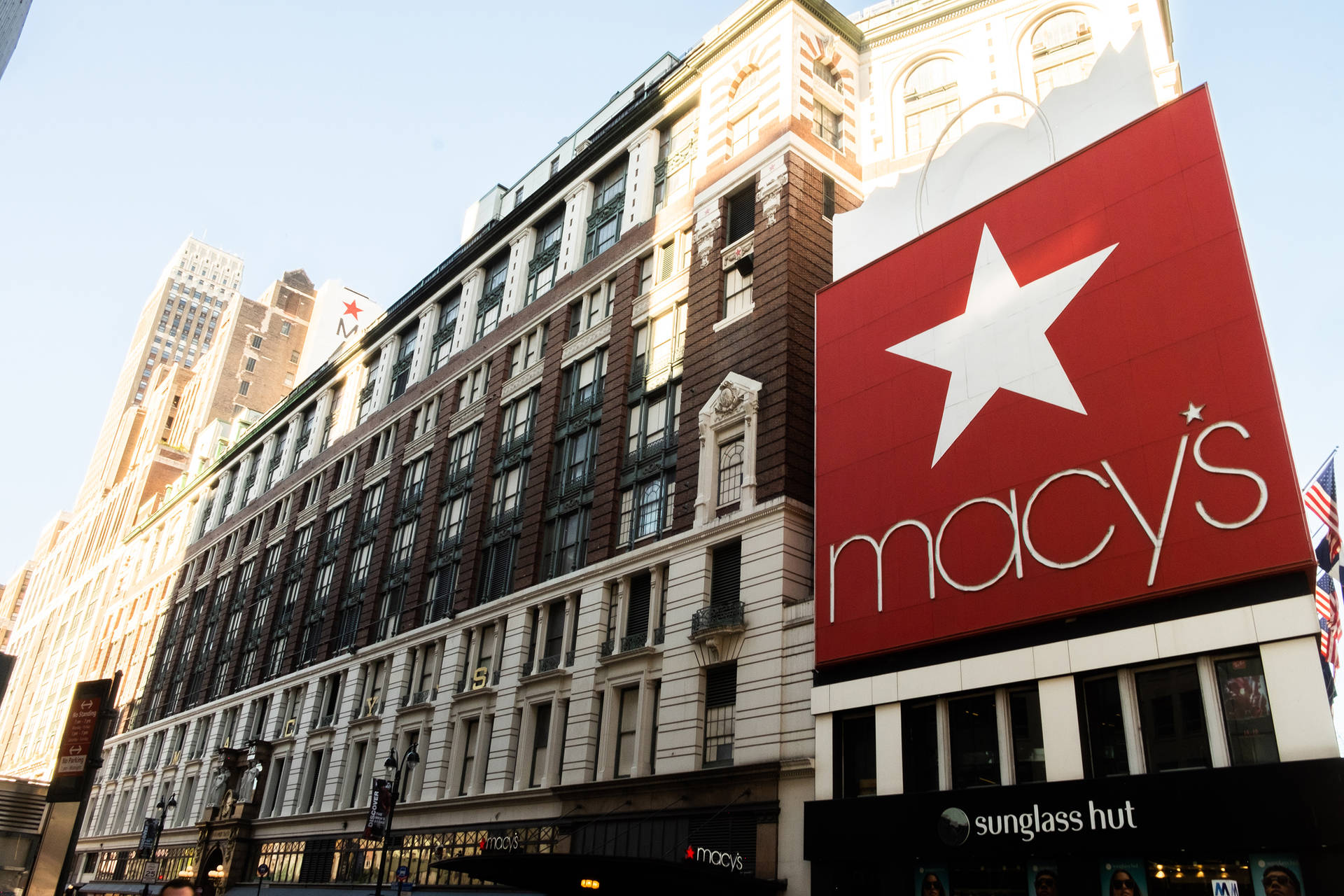 Macys New York During Day Background