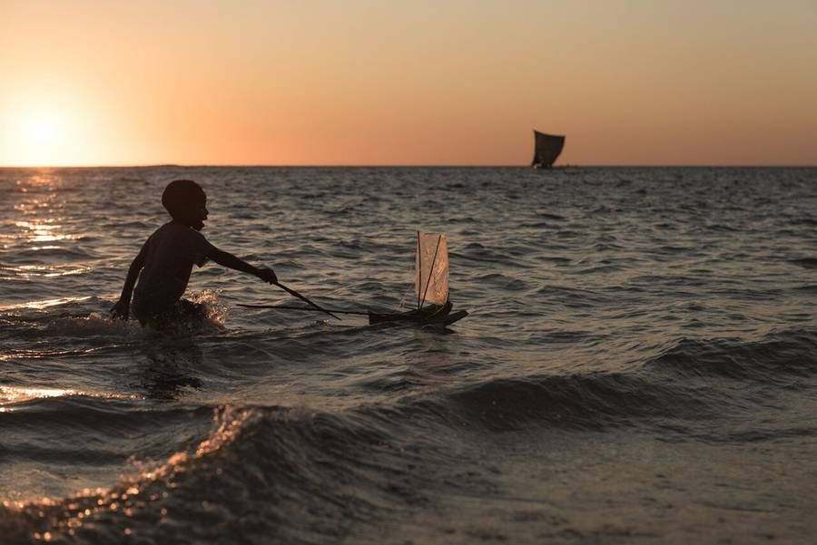 Madadascar Sunset At Sea Background