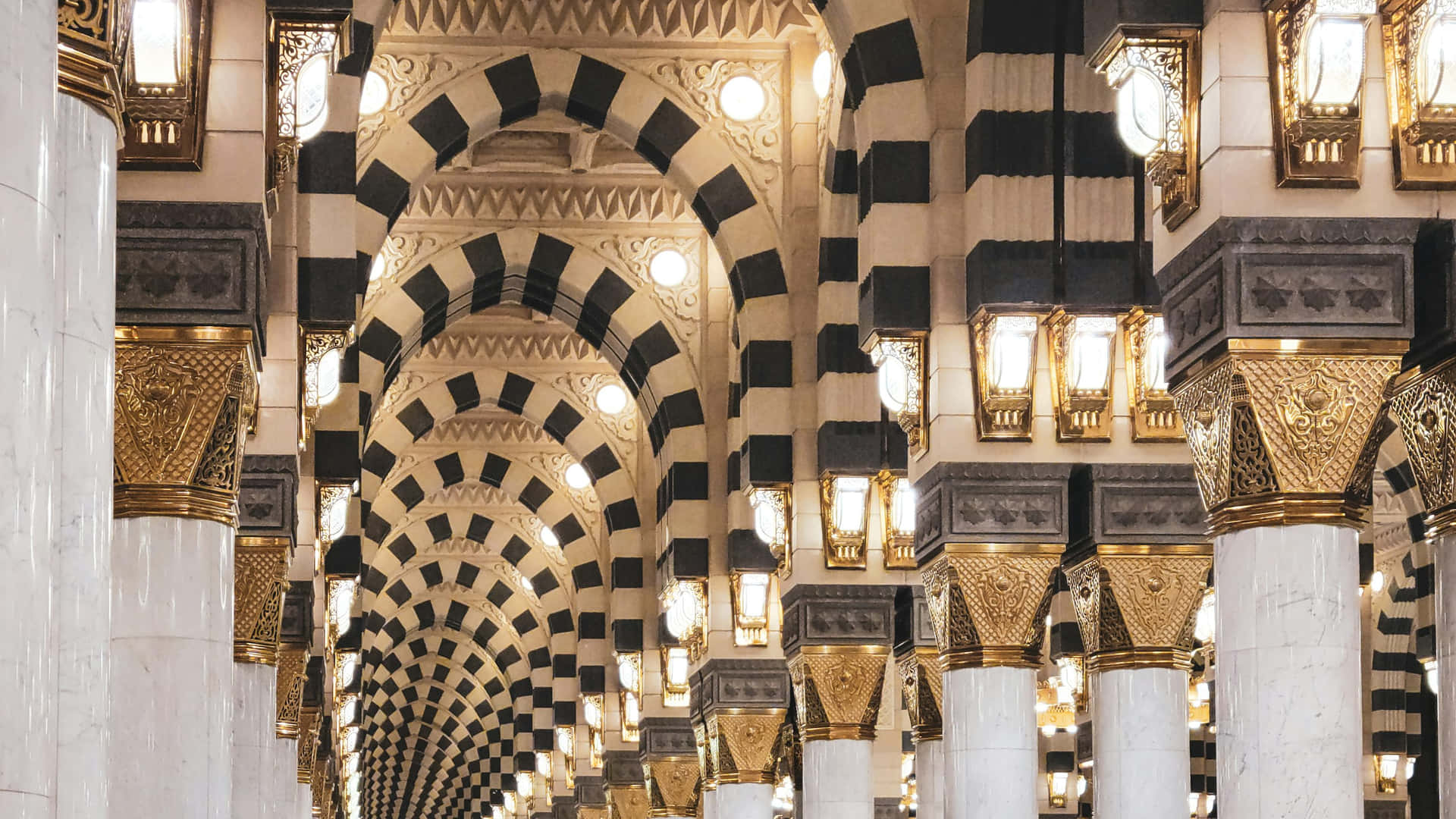 Madina_ Mosque_ Architecture_ H D Background