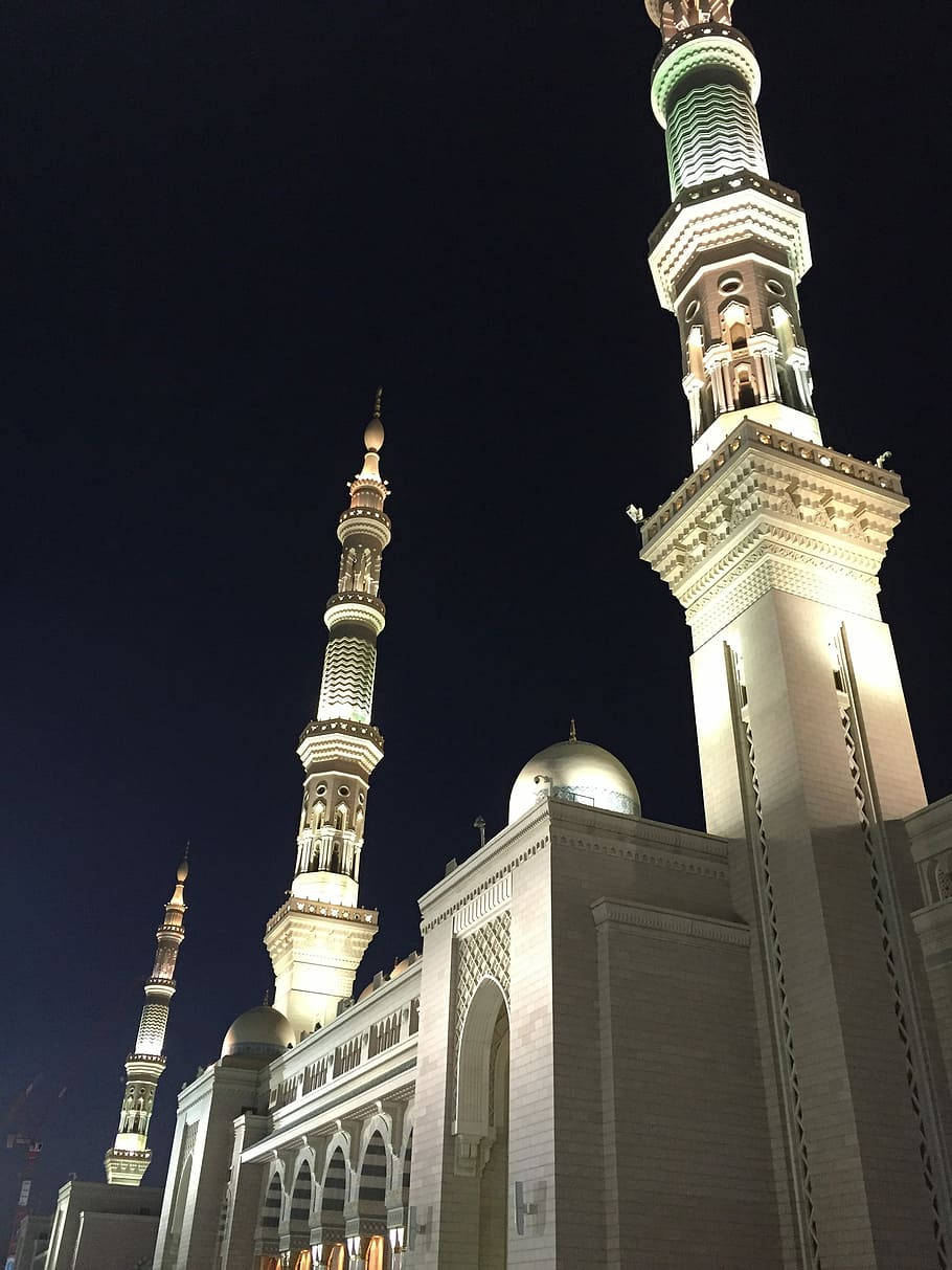 Madina Prophet's Mosque In Nighttime Background