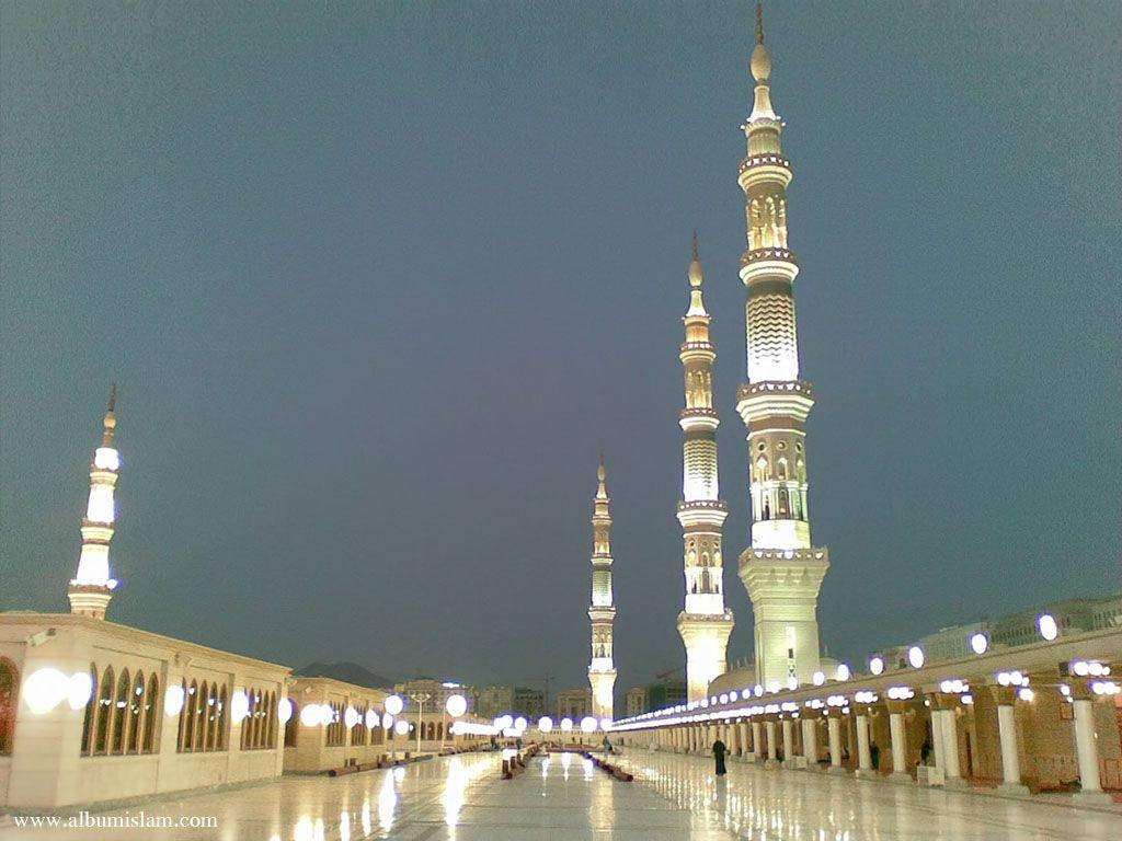 Madina Prophet's Mosque With Hazy Sky Background