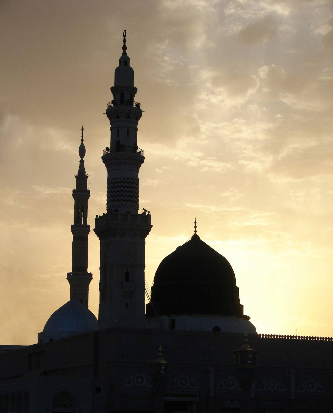 Madina Sharif At Sunrise Background