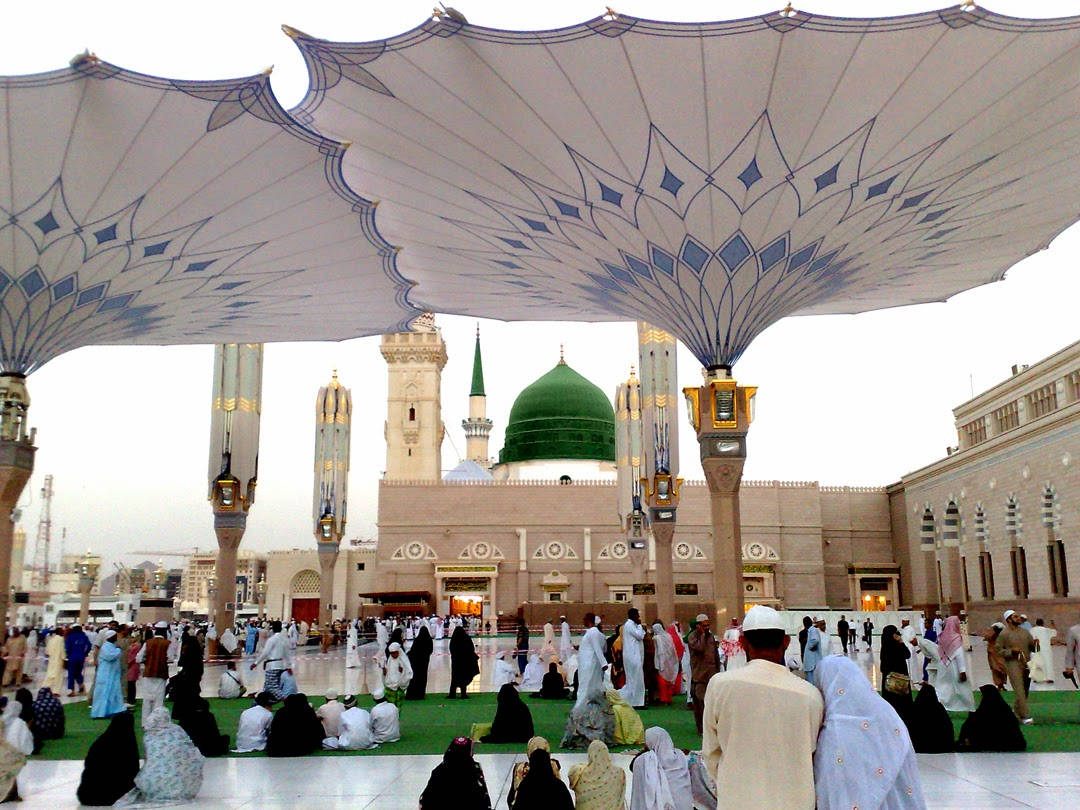 Madina Sharif Plaza Umbrella Background