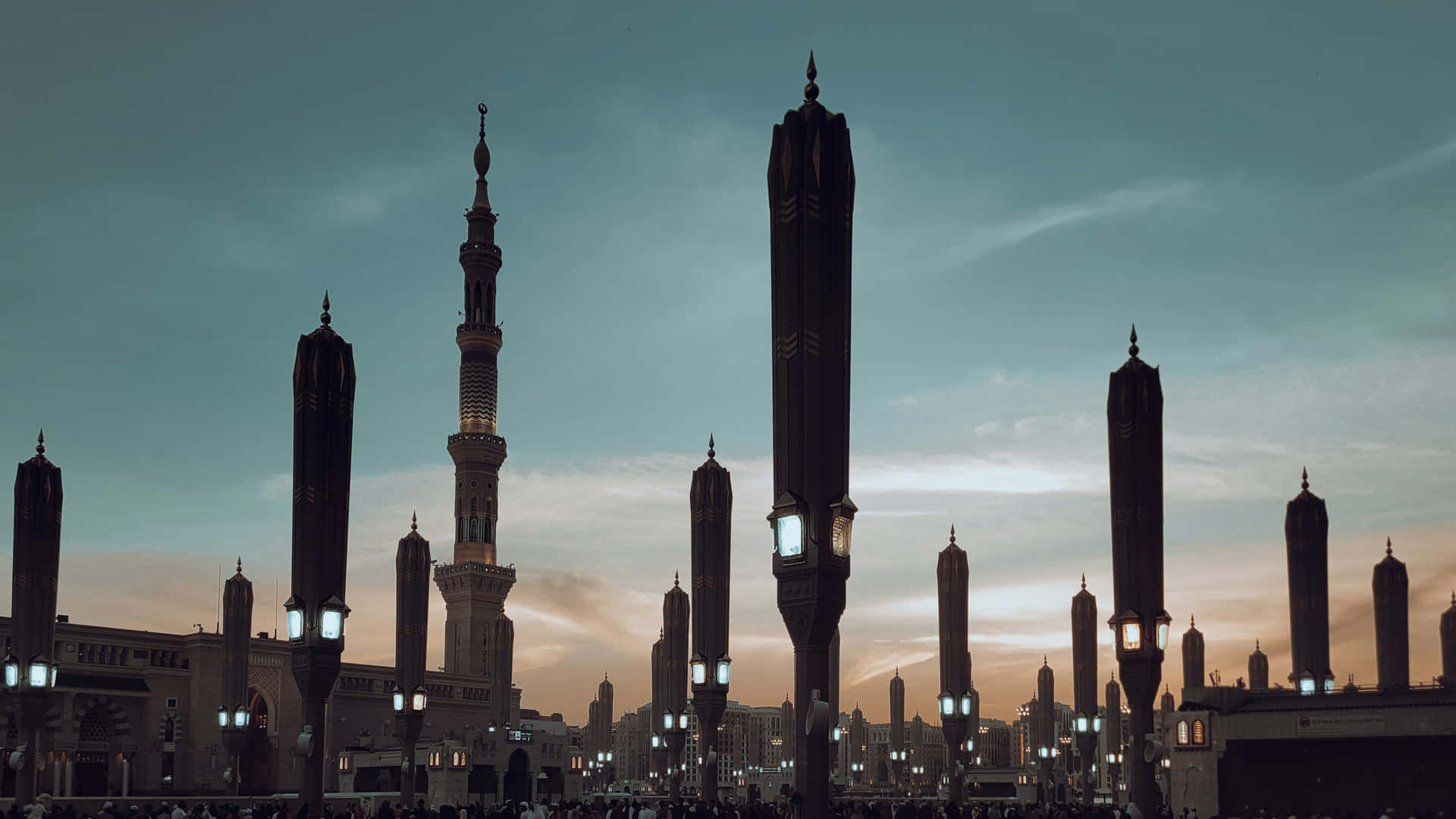 Madina_ Sunset_ Silhouette_ Minarets