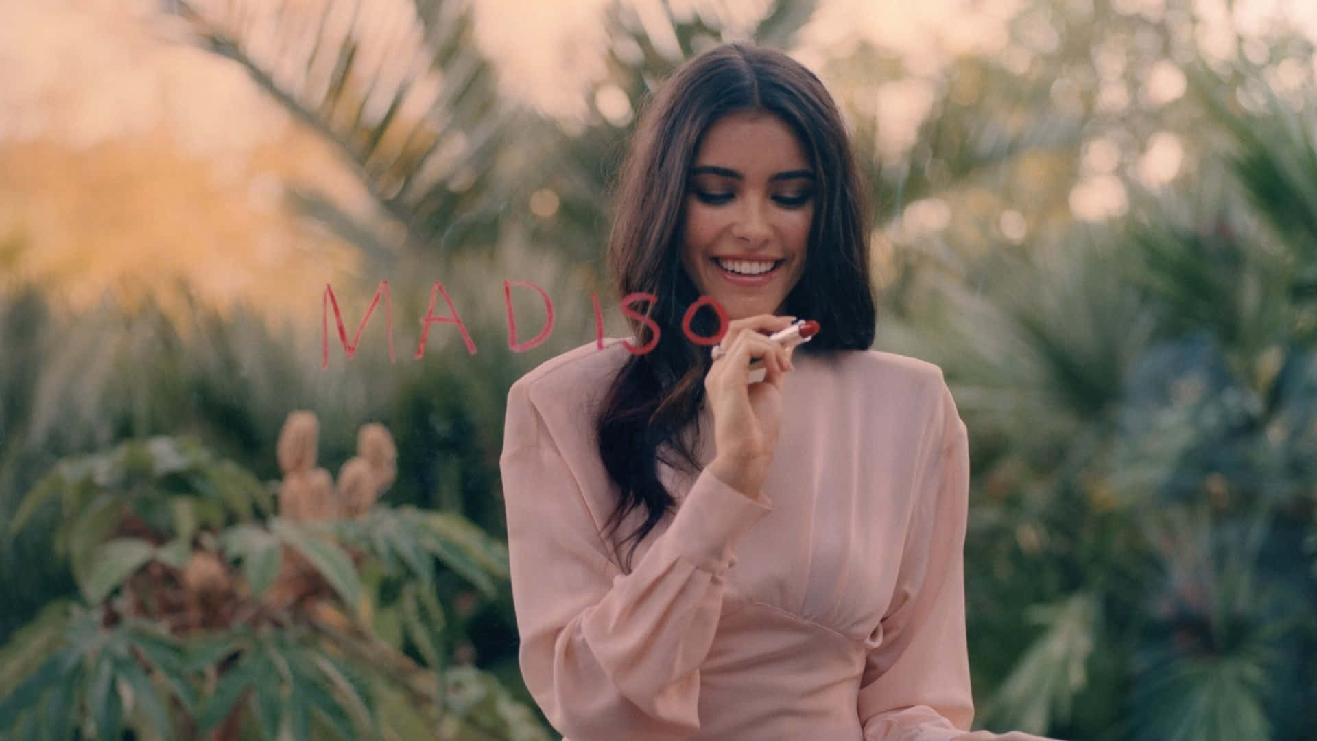 Madison In Garden 4k Background