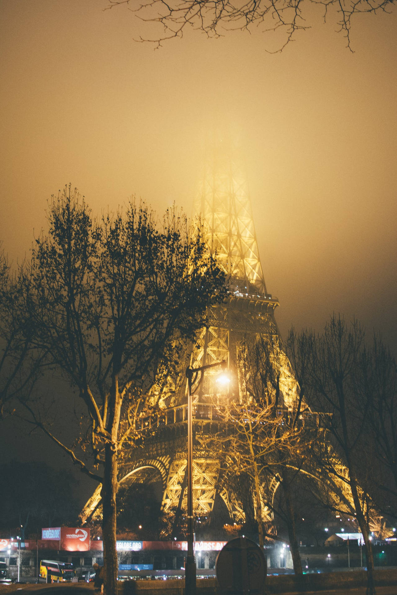 Magnificent Eiffel Tower In France Iphone Background