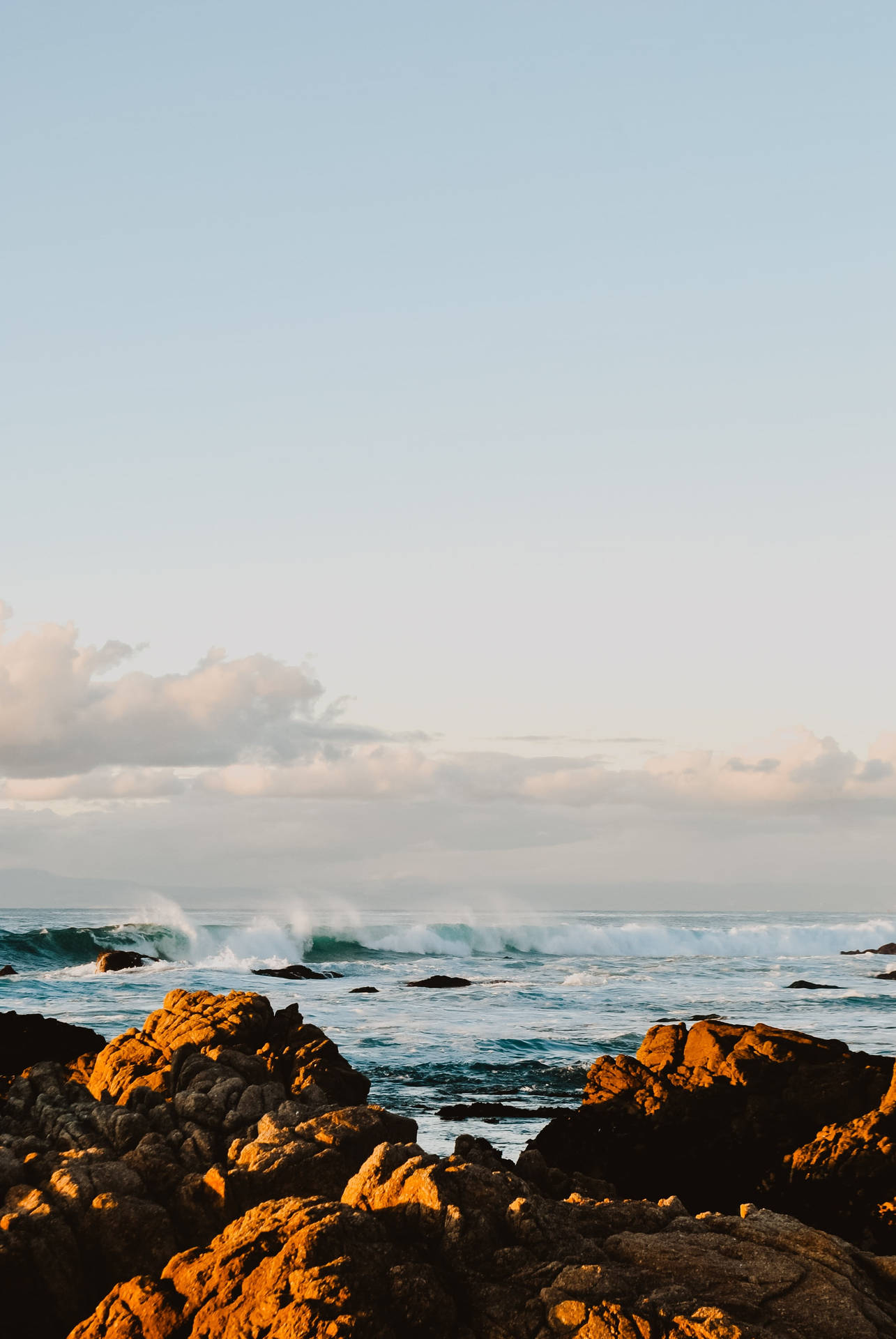 Magnificent Rocky Shore Beach Wave For Iphone Wallpaper Background