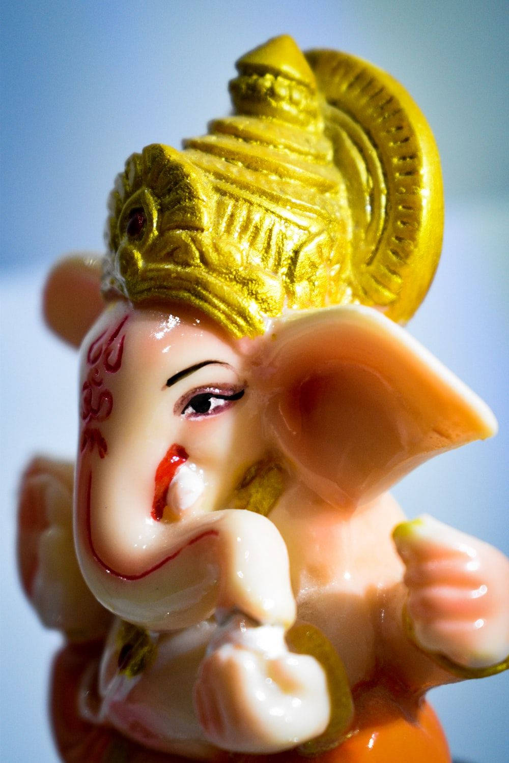 Majestic 3d Sculpture Of Lord Ganesh Background