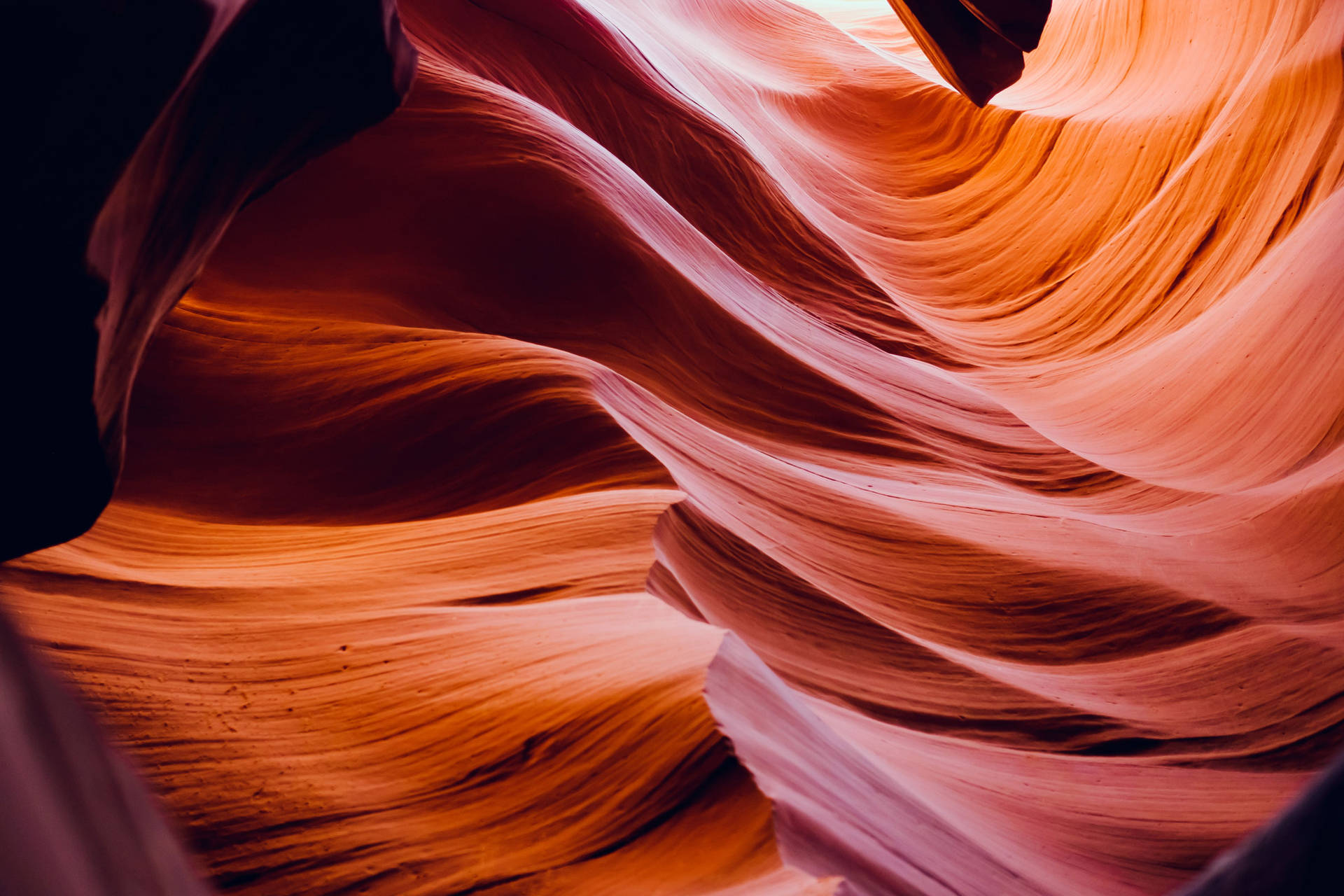 Majestic Antelope Canyon Background