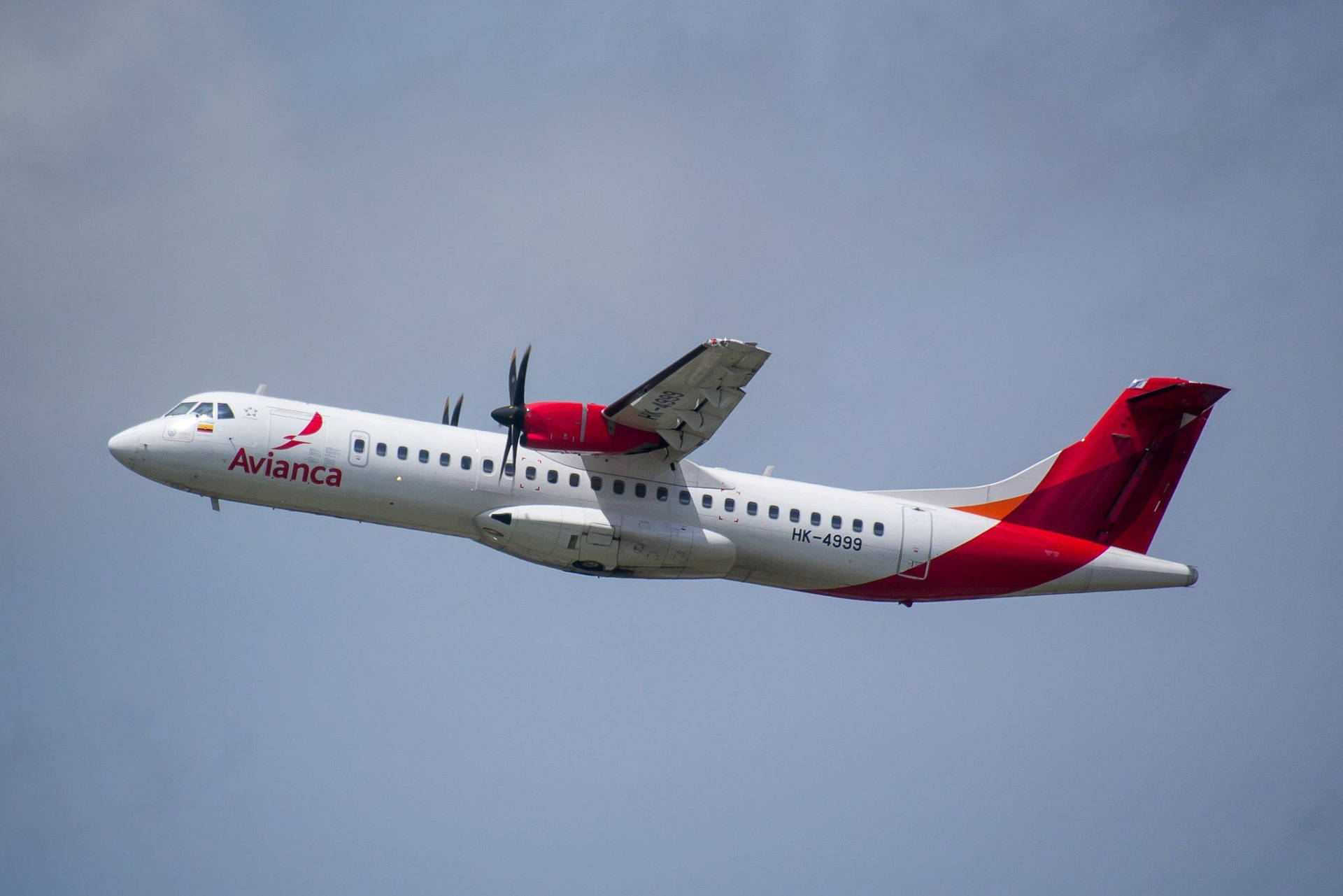 Majestic Avianca Airlines Atr 72-600 Mid-flight Background