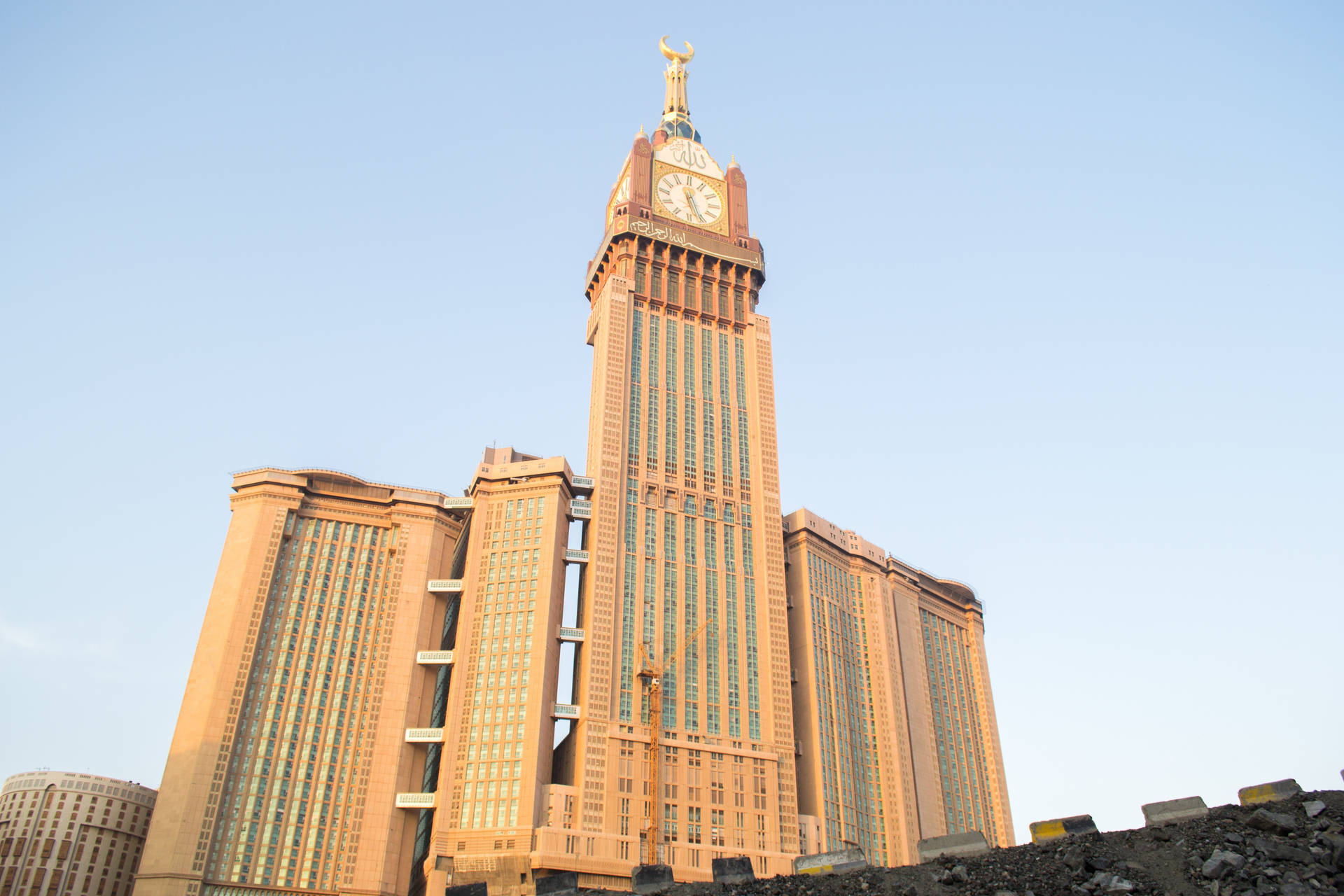 Majestic Clock Tower In Makkah Madina Background